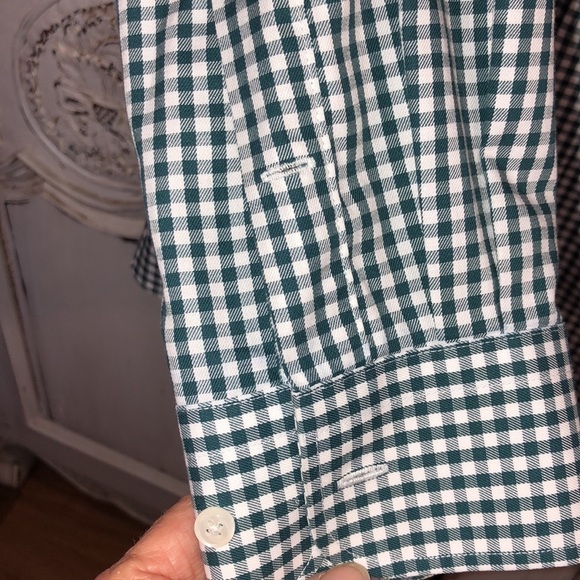Men’s Non-Iron 100% Cotton Traditional Fit Green and White Gingham Check Shirt - Picture 4 of 12